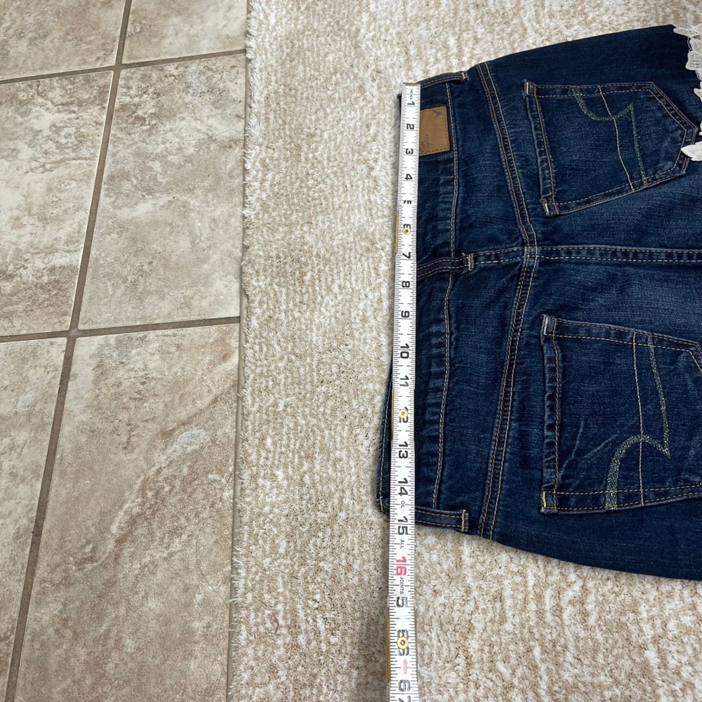 American Eagle Dark Wash Denim Mini Skirt White Floral Crochet Lace Hem Womens 2 - Picture 5 of 7